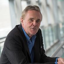 Thumbnail photo of Professor David Reynolds
